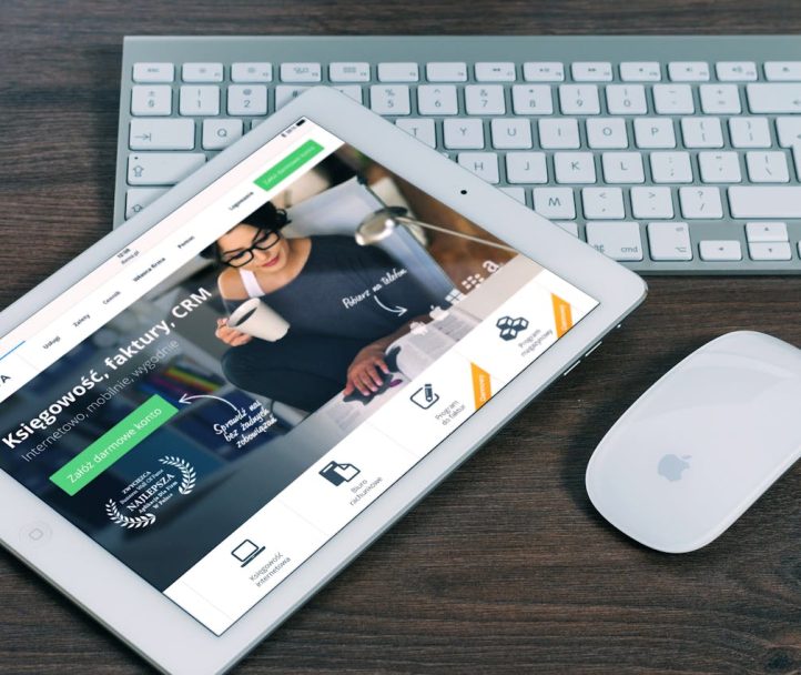 quais integrações valem a pena incluir em um site profissional em 2025?